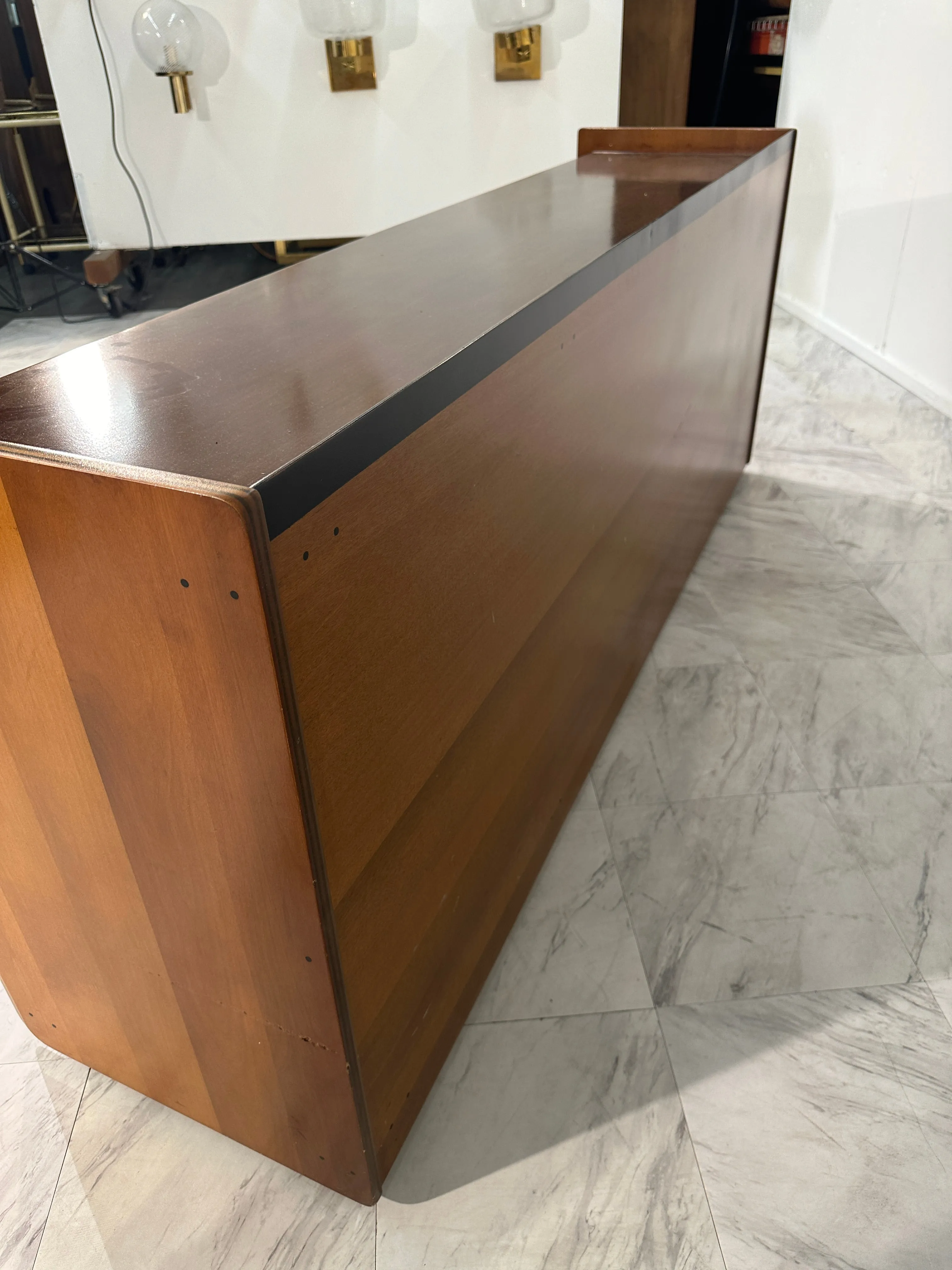 Afra & Tobia Scarpa, Artona Sideboard in Walnut and Leather, Maxalto 1970s