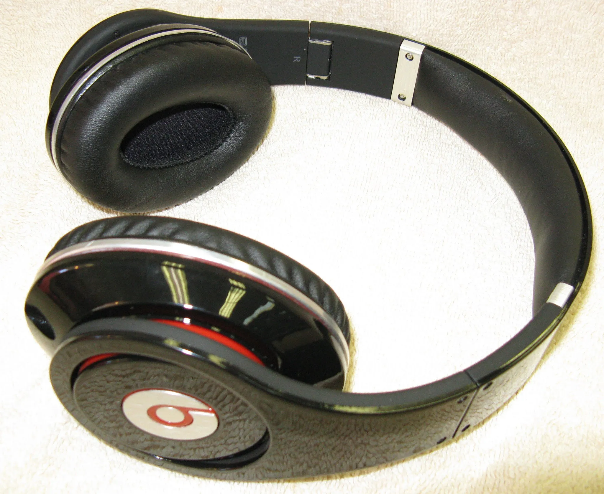 Beats by Dr. Dre Studio Noise Canceling Headphones