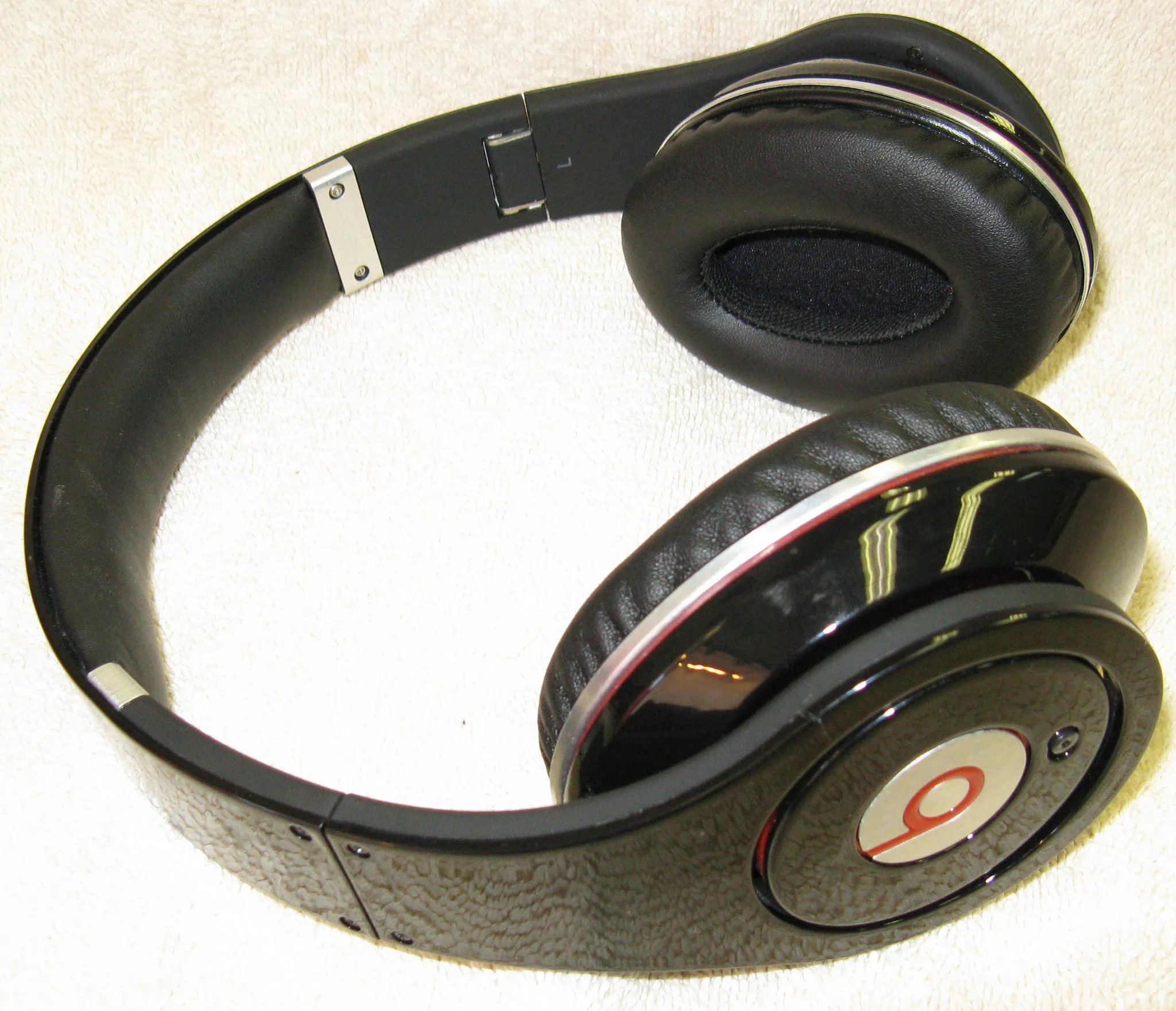 Beats by Dr. Dre Studio Noise Canceling Headphones