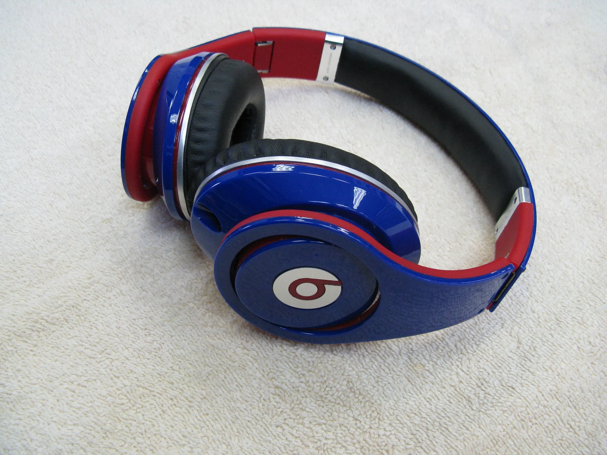 Beats by Dr. Dre Studio Noise Canceling Headphones