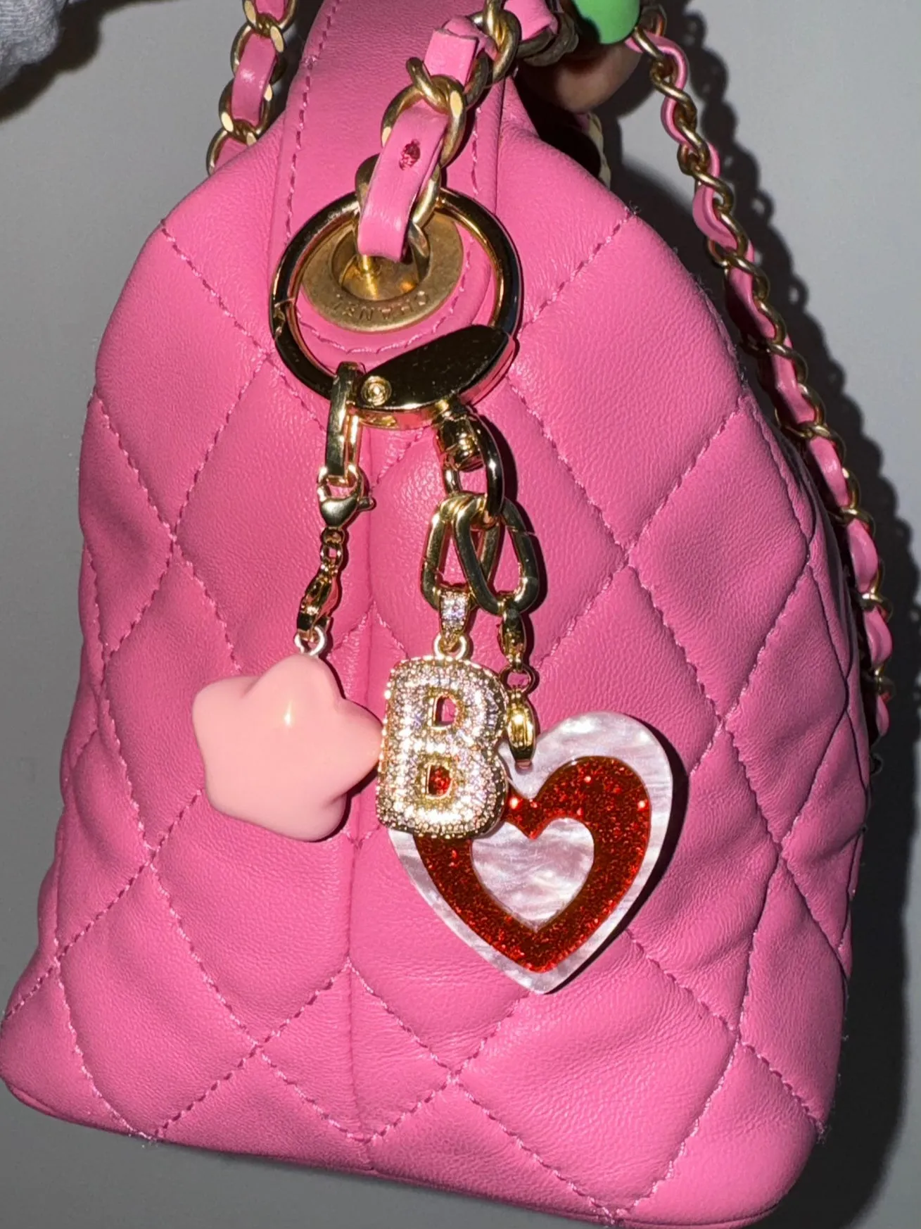 DOUBLE HEART KEYCHAIN