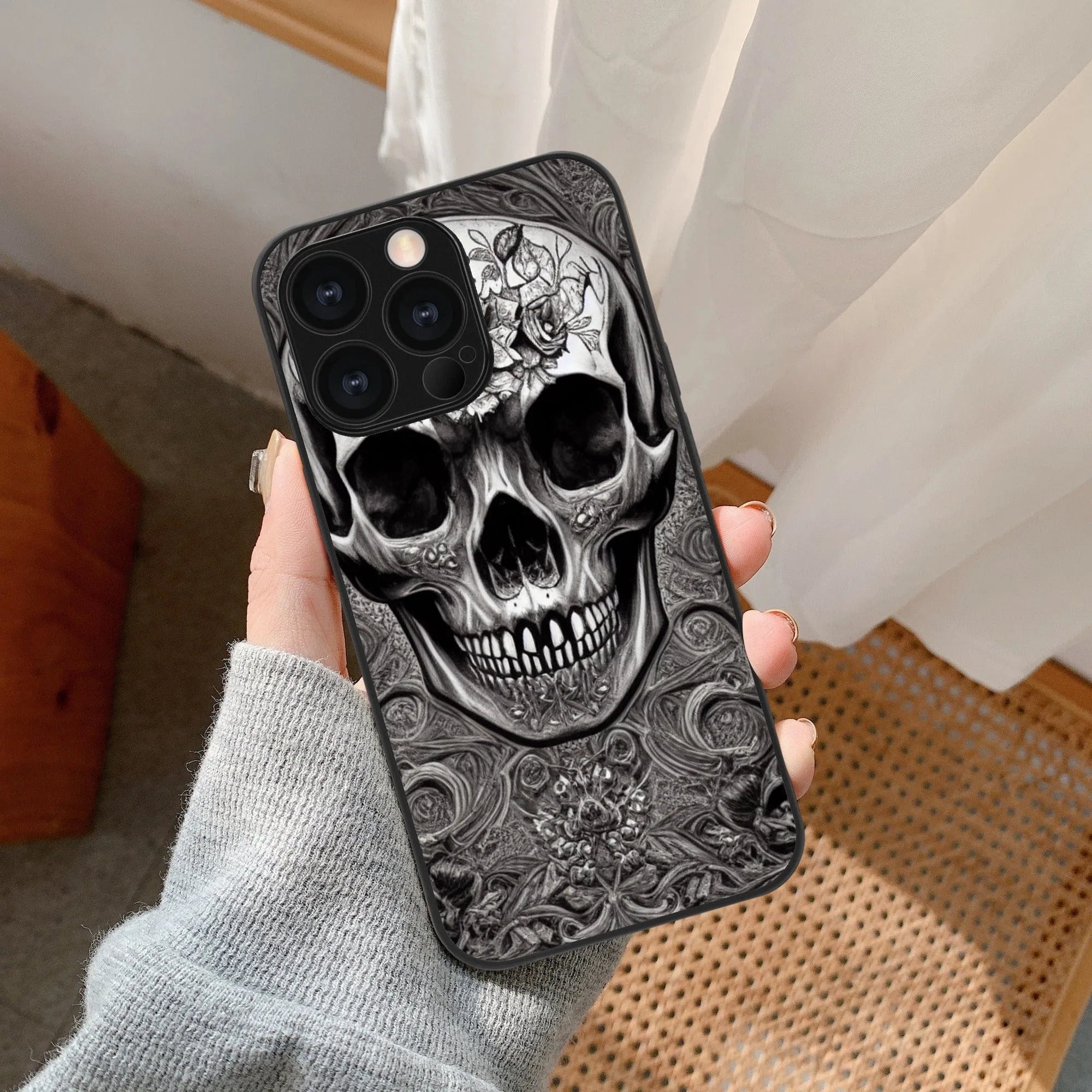 Gray Skull iPhone13 Series Phone Cases