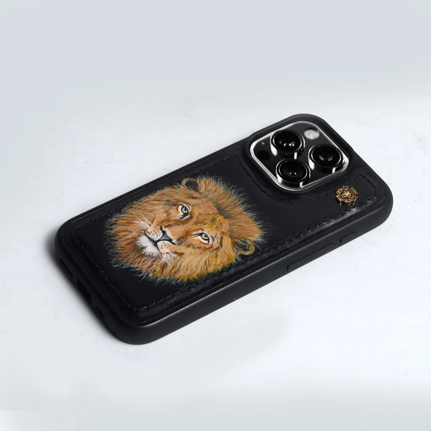 Hand Painted Lion Face Customized Black Mobile Cover