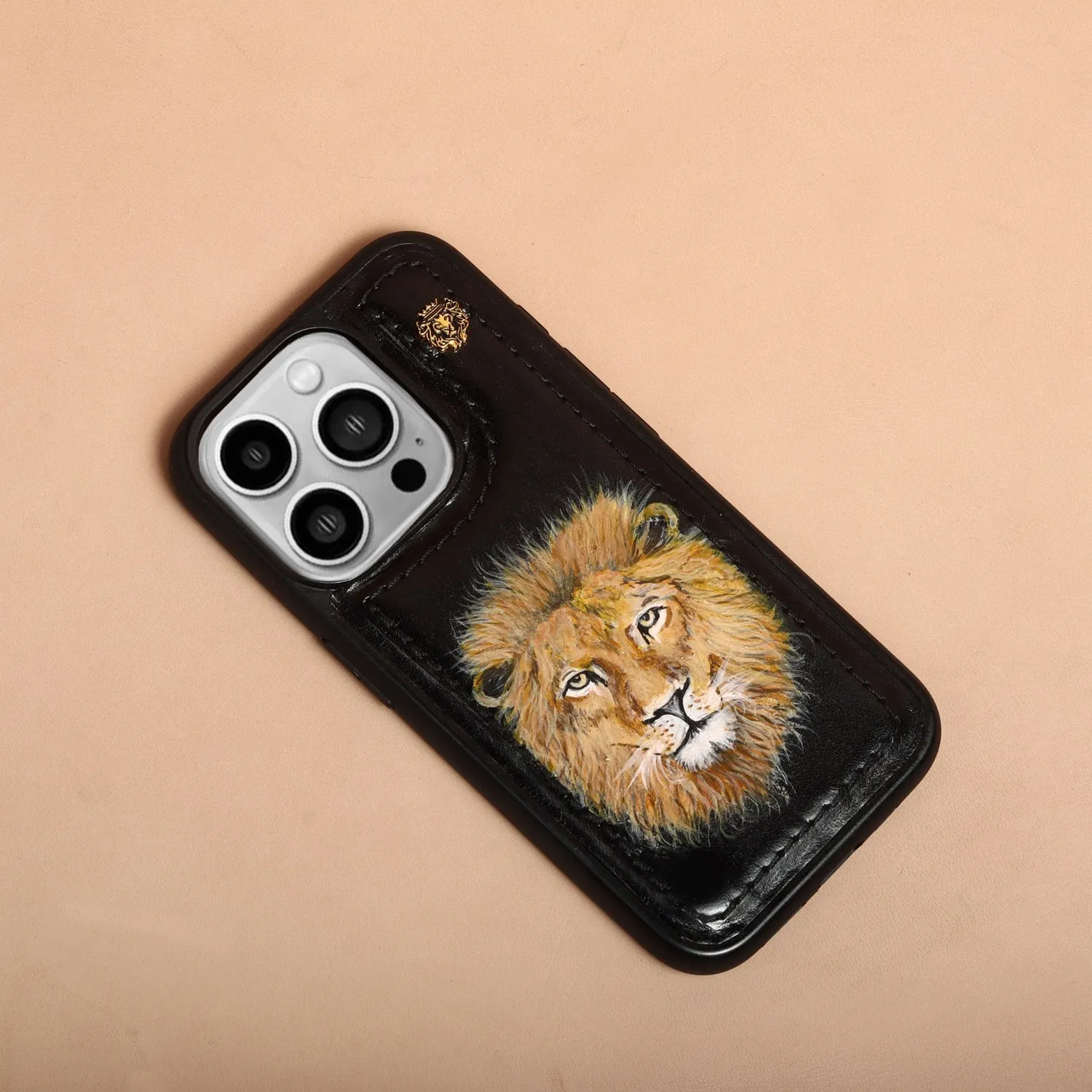 Hand Painted Lion Face Customized Black Mobile Cover