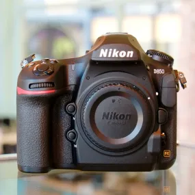 Nikon D850