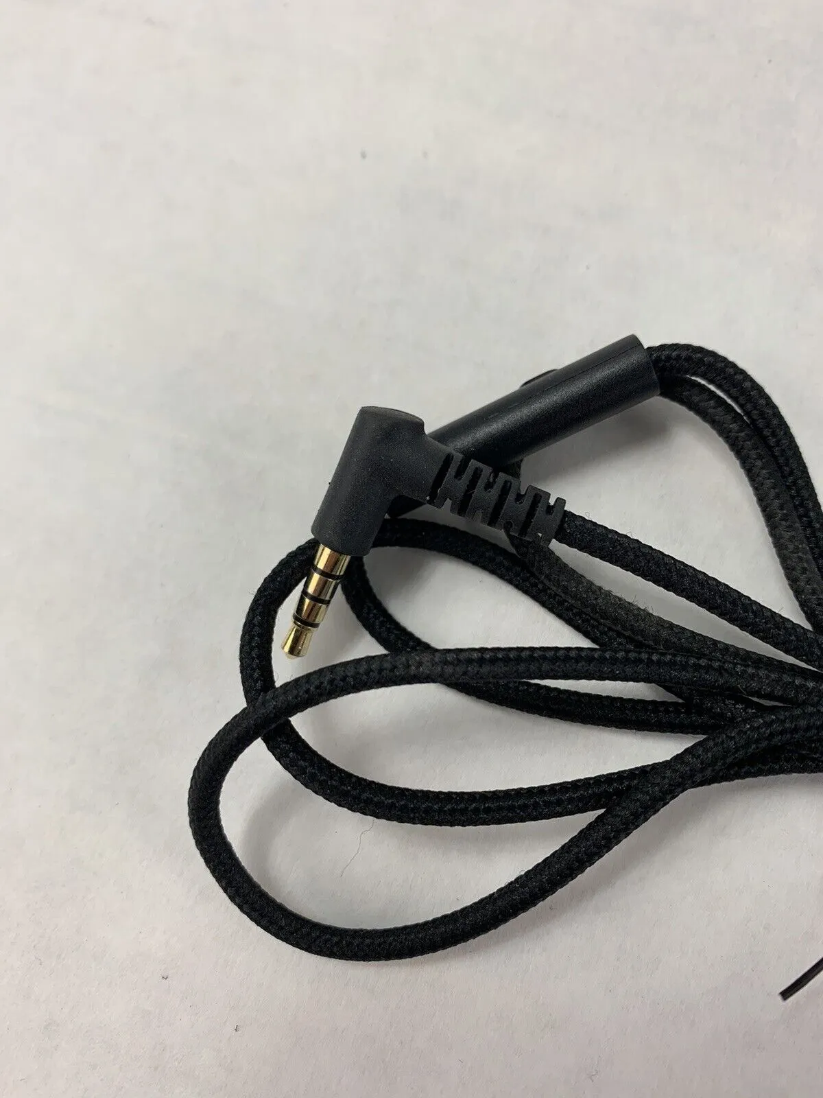 Rorsou R8 Wired Headphones with Microphone Used