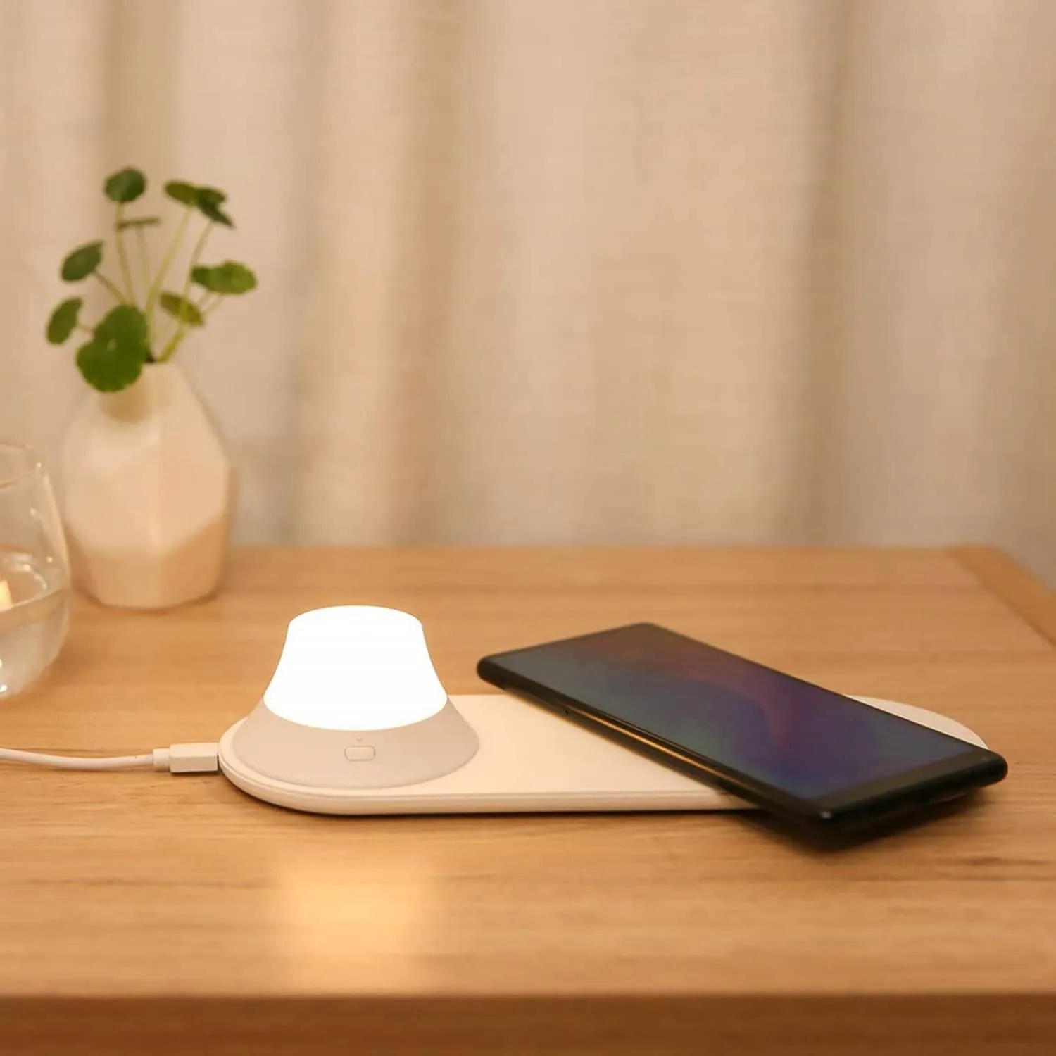 YEELIGHT 15W Wireless Charger   Nightlight